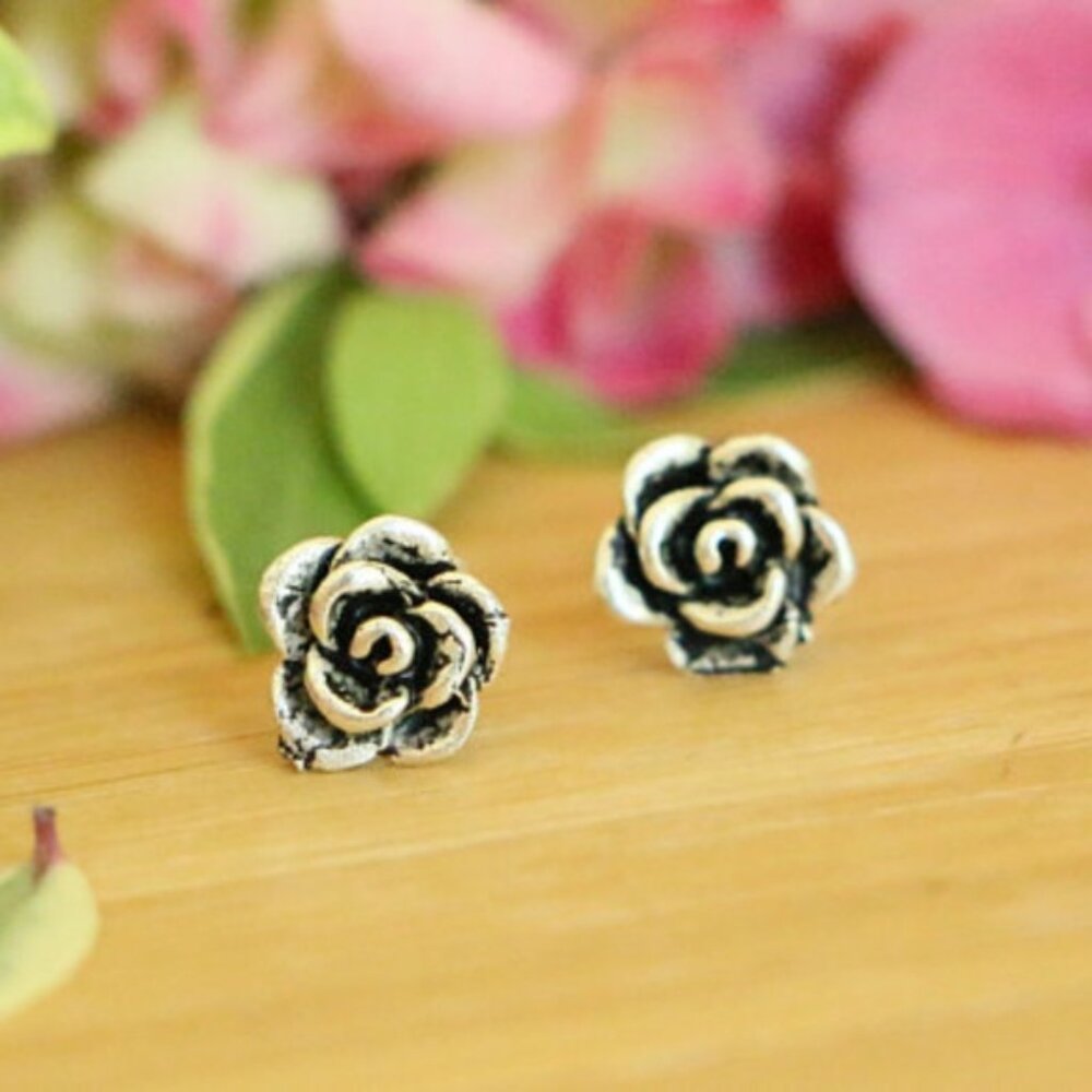 925 Sterling Silver Flower 7 mm Stud Earrings - Picture 2 of 7